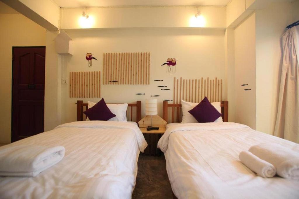 Early Bird Bed & Breakfast (Adults Only) Чиангмай Номер фото