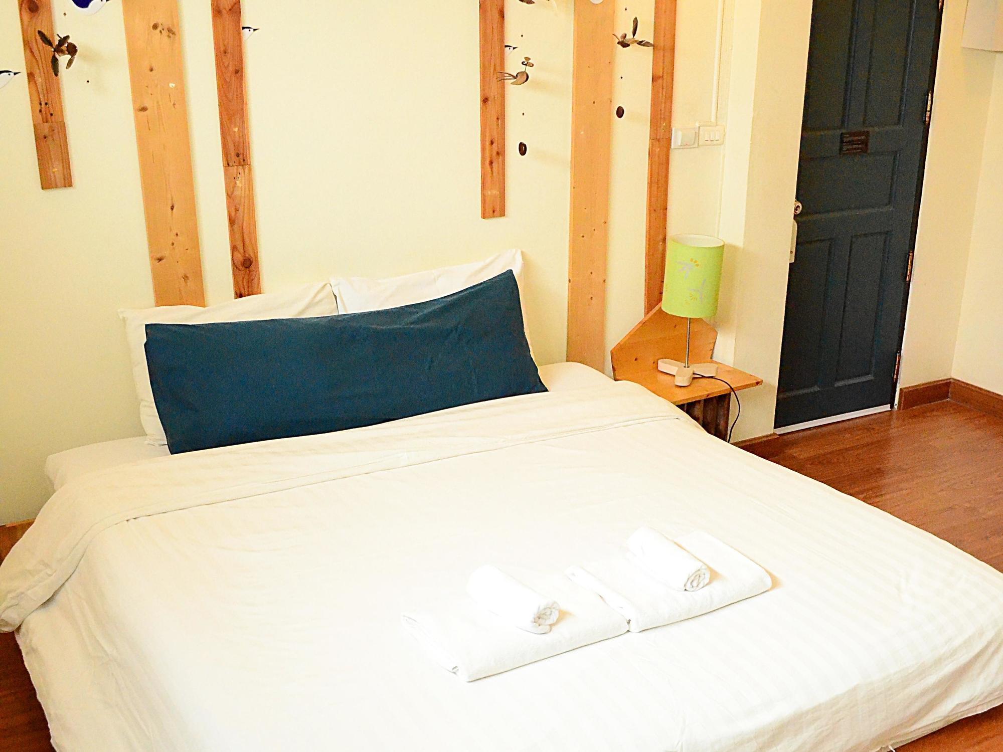 Early Bird Bed & Breakfast (Adults Only) Чиангмай Экстерьер фото