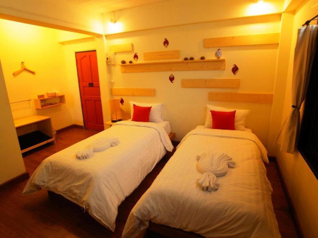 Early Bird Bed & Breakfast (Adults Only) Чиангмай Номер фото